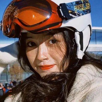 女主角